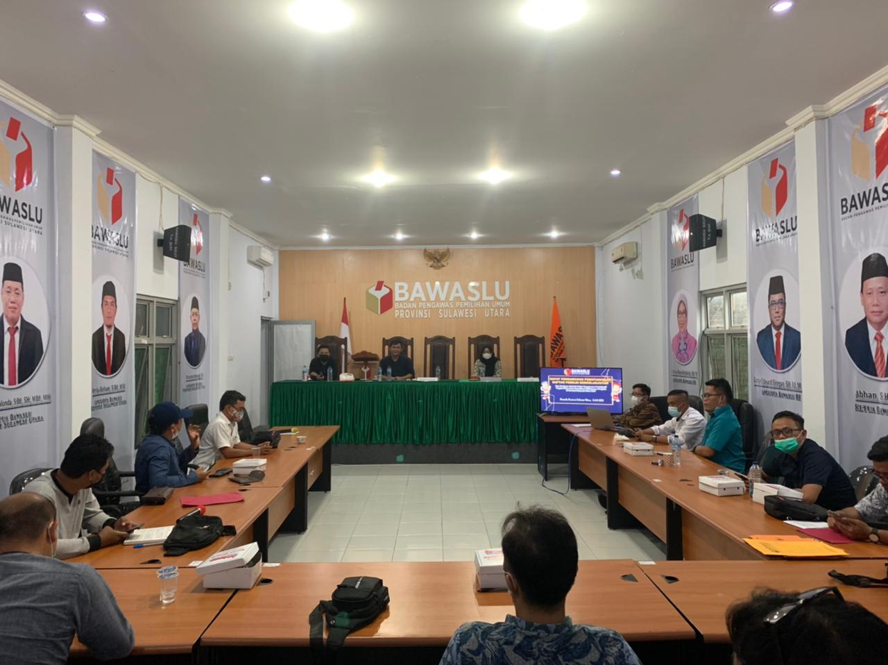 Rapat Evaluasi Pengawasan Pemutakhiran Daftar Pemilih Berkelanjutan dan Persiapan SKPP Tingkat Dasar serta Koordinasi Pelaksanaan Program di Provinsi Sulawesi Utara Tahun 2021