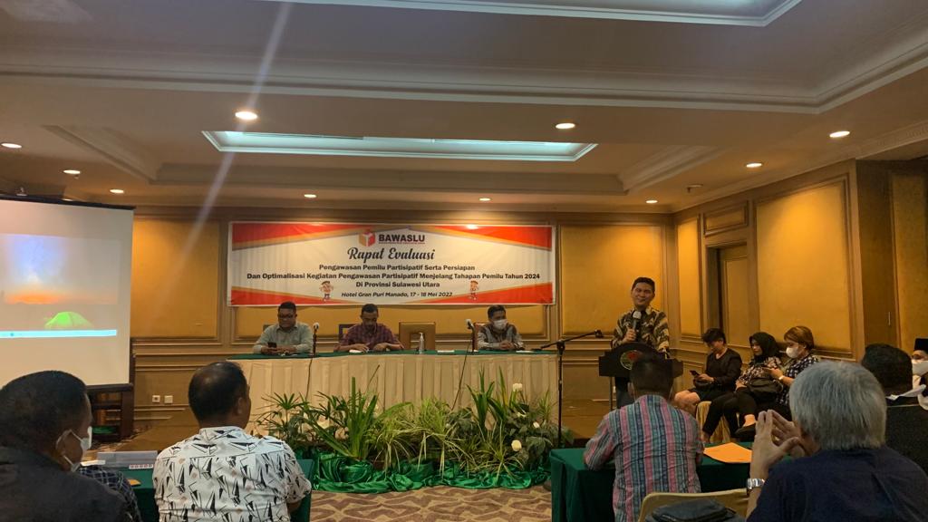 Bawaslu Sulut Gelar Rapat Evaluasi Pengawasan Pemilu Partisipatif dan Persiapan Pengawasan Tahapan Pemilu 2024