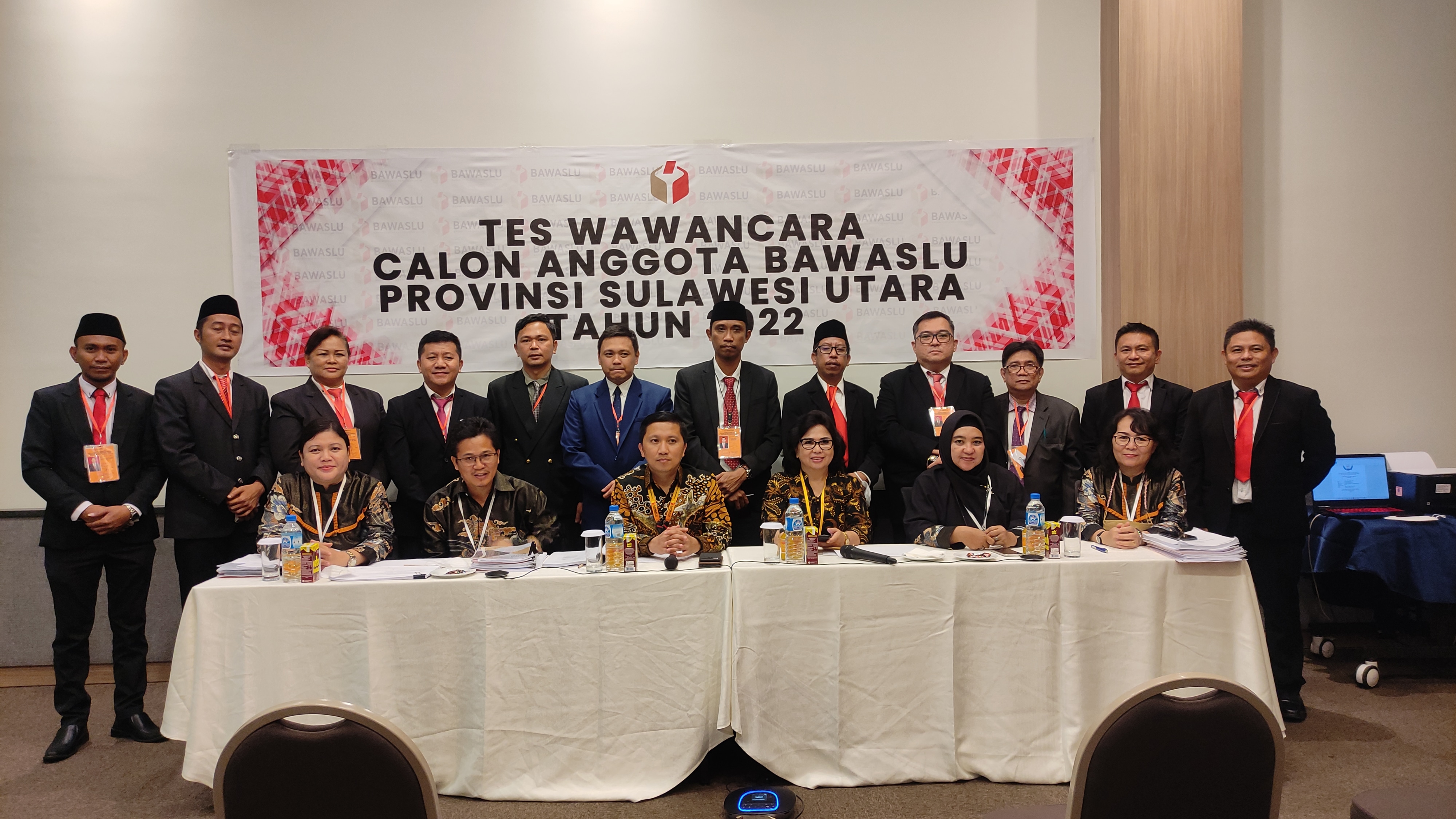 Tim Seleksi Anggota Bawaslu Sulut memulai proses wawancara 12 besar Bakal Calon Anggota Bawaslu Sulut