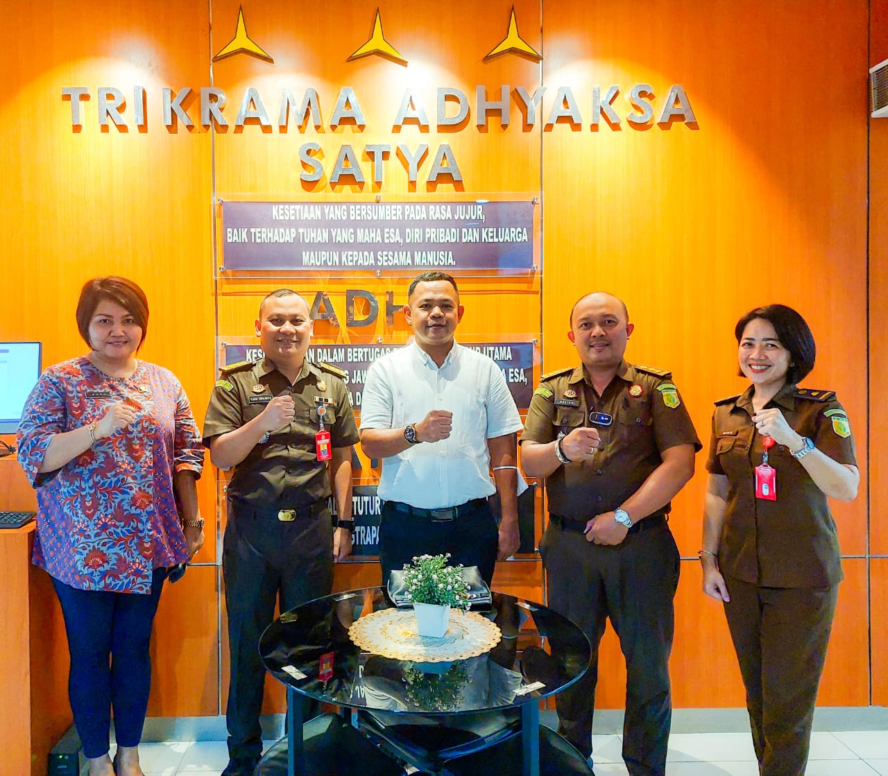 Audiensi Koordinator Divisi Penanganan Pelanggaran Bawaslu Provinsi Sulawesi Utara Mustarin Humagi terhadap lembaga yang tergabung dalam Sentra Gakkumdu