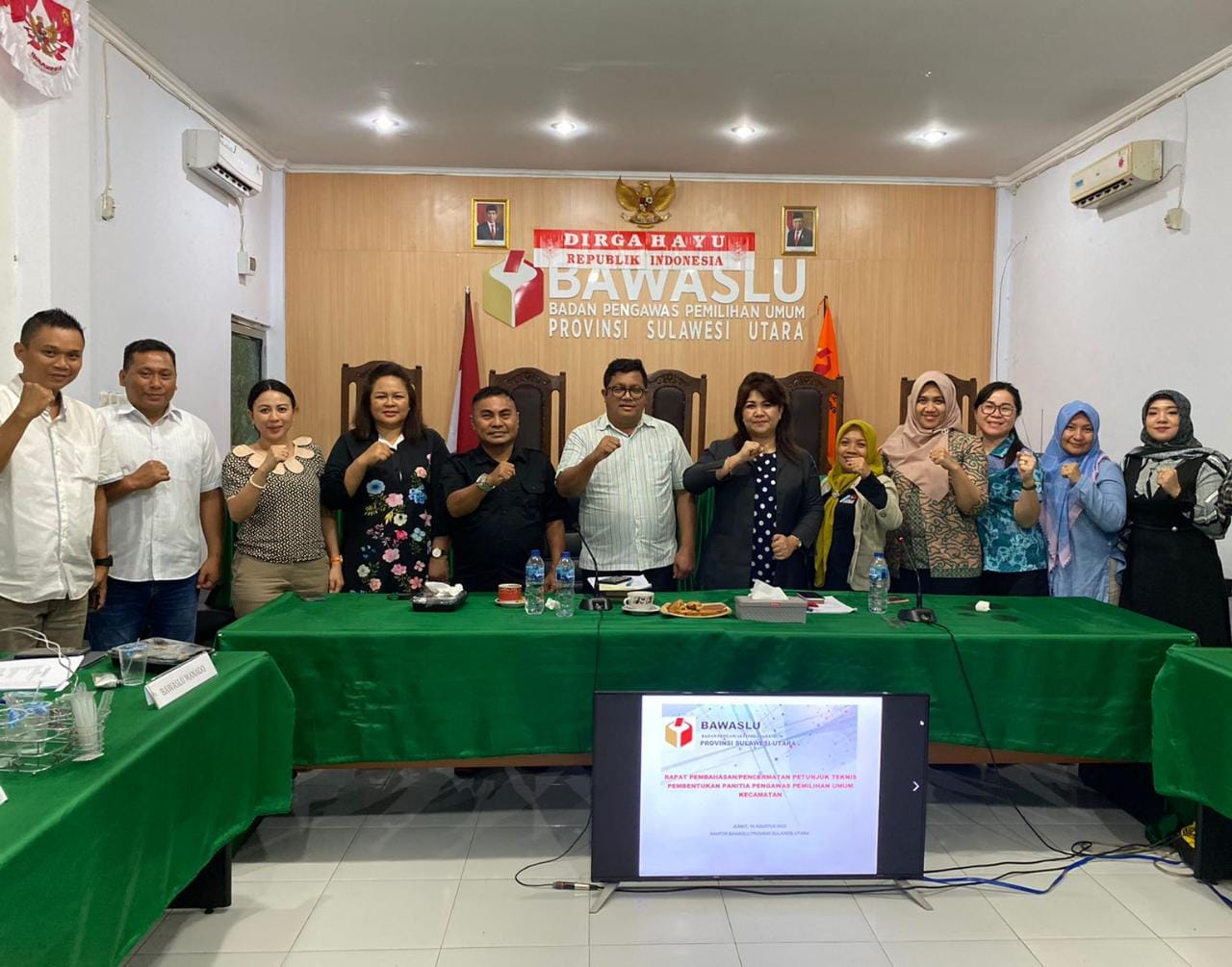 Bawaslu Provinsi Sulawesi Utara Menggelar kegiatan Rapat Dalam Kantor (RDK) dengan agenda Pembahasan/Pencermatan Juknis Pembentukan Panwaslu Kecamatan.
