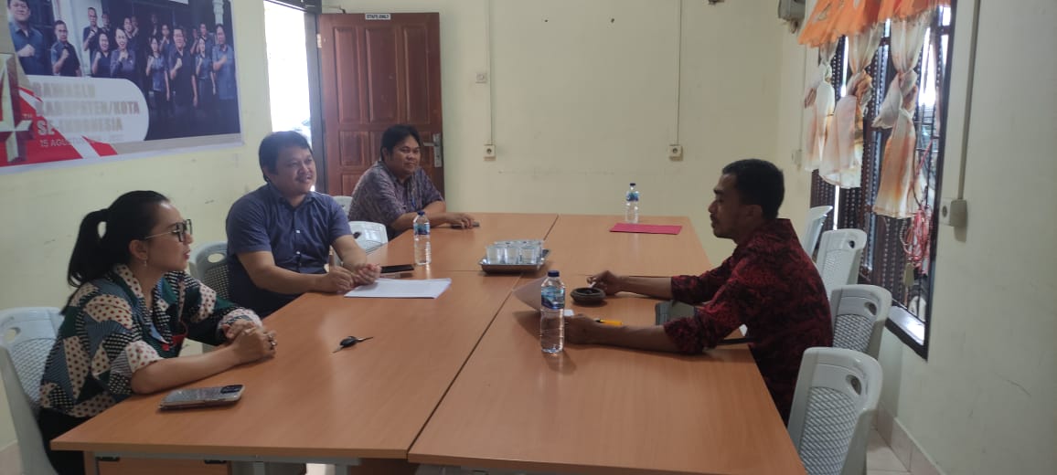 Monitoring dan Supervisi Rekrutmen Panwascam dan Persiapan Tempat Pelaksanaan Pelatihan Pengawasan Partisipatif di Bawaslu Kota Tomohon