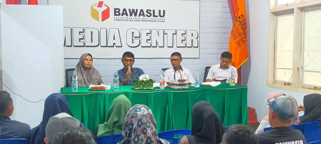 Zulkifli Densi lakukan Monitoring dan Supervisi Penanganan Pelanggaran pada Tahapan Pemilu Tahun 2024 di Bawaslu Bolmut