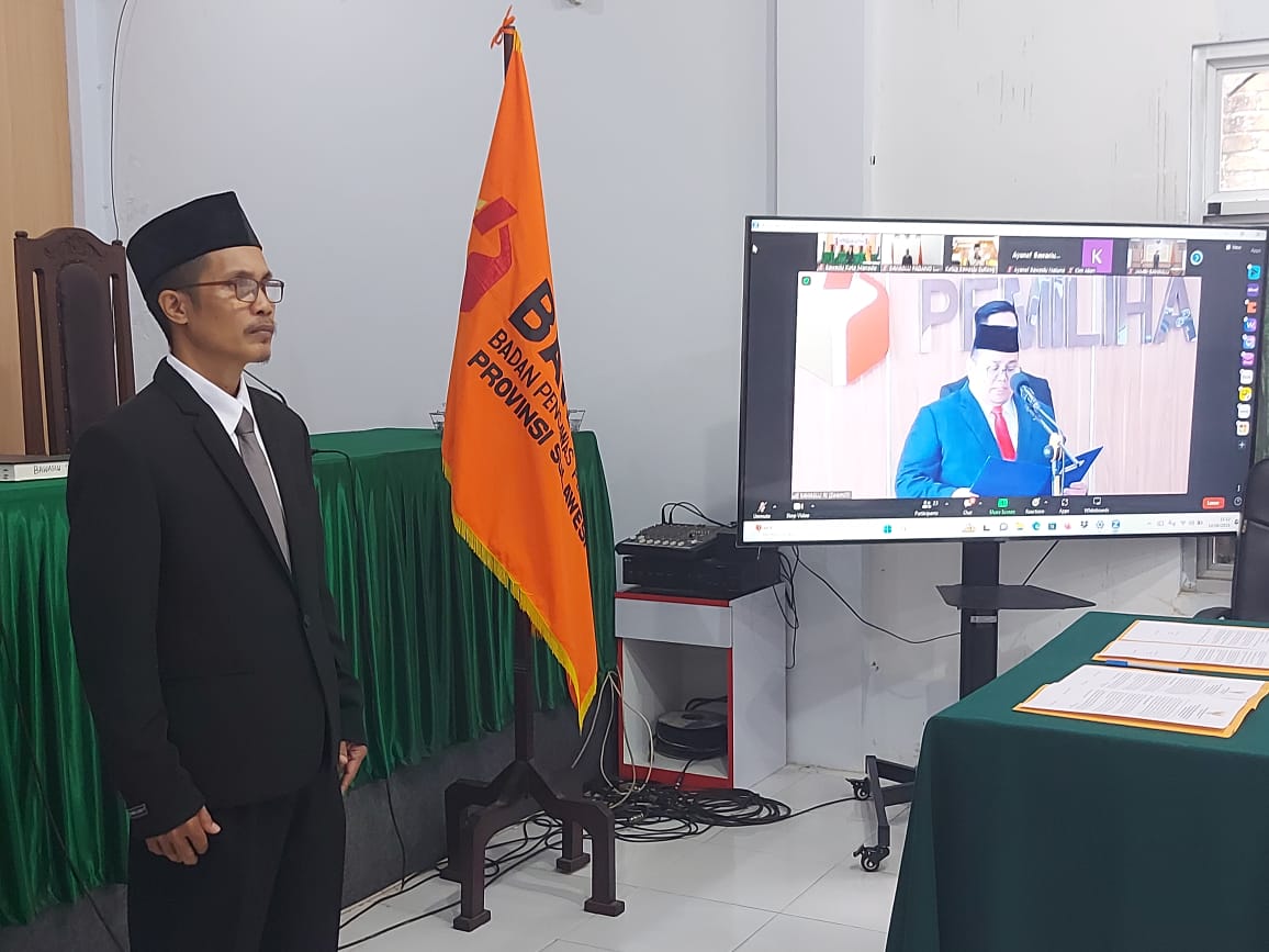 Bagja Lantik PAW Bawaslu Kota Manado