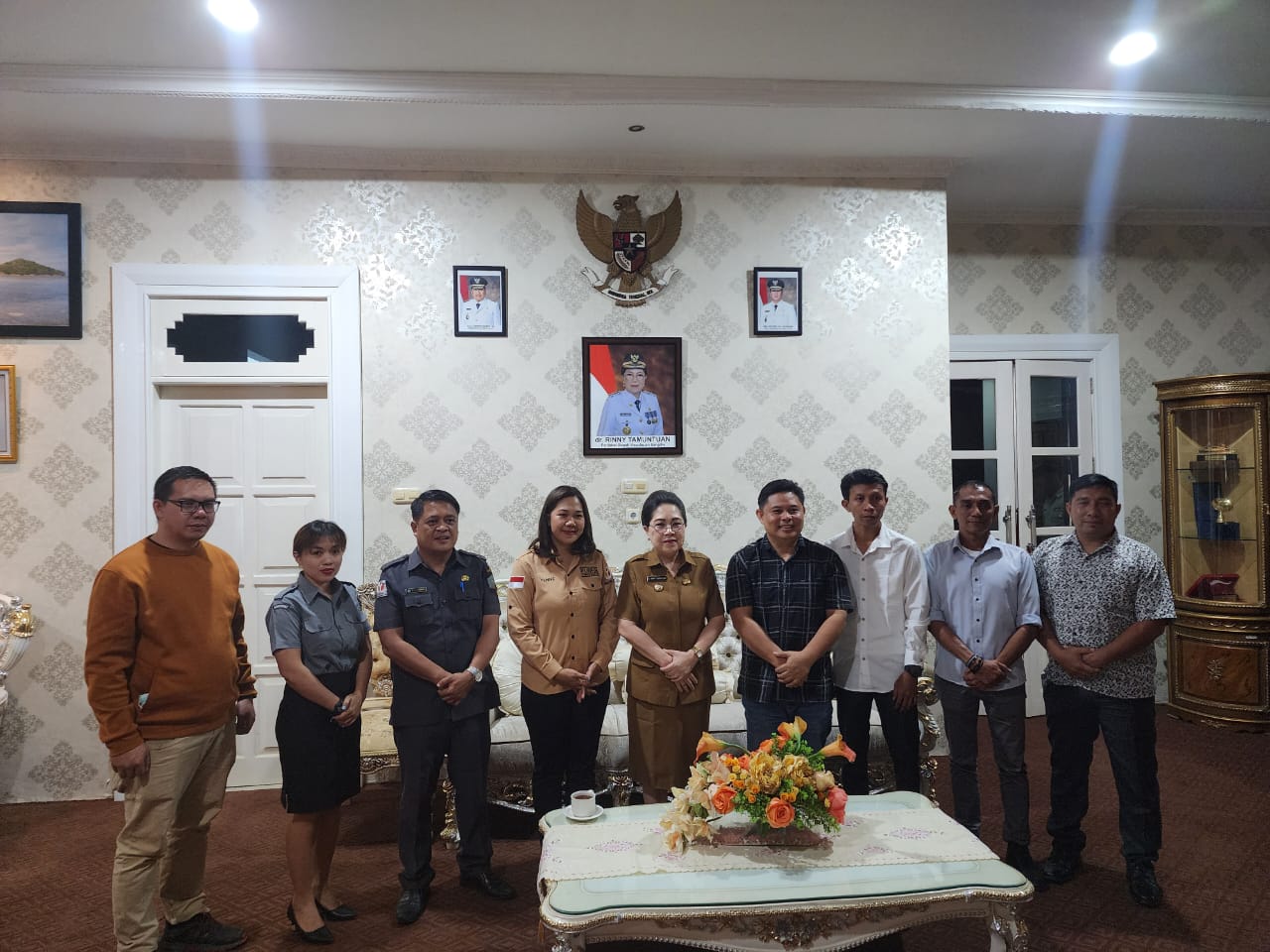 Bersama Bawaslu Kabupaten Sangihe, Bawaslu Sulut Lakukan Kunjungan Kelembagaan ke Pemerintah Kabupaten Sangihe.