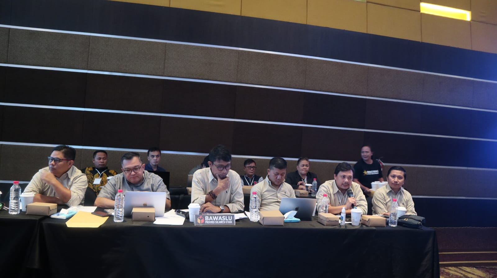 Bawaslu Sulut Berikan Sejumlah Catatan Penting Pada Pleno Rekapitulasi Tingkat Provinsi , Berikut Catatannya!