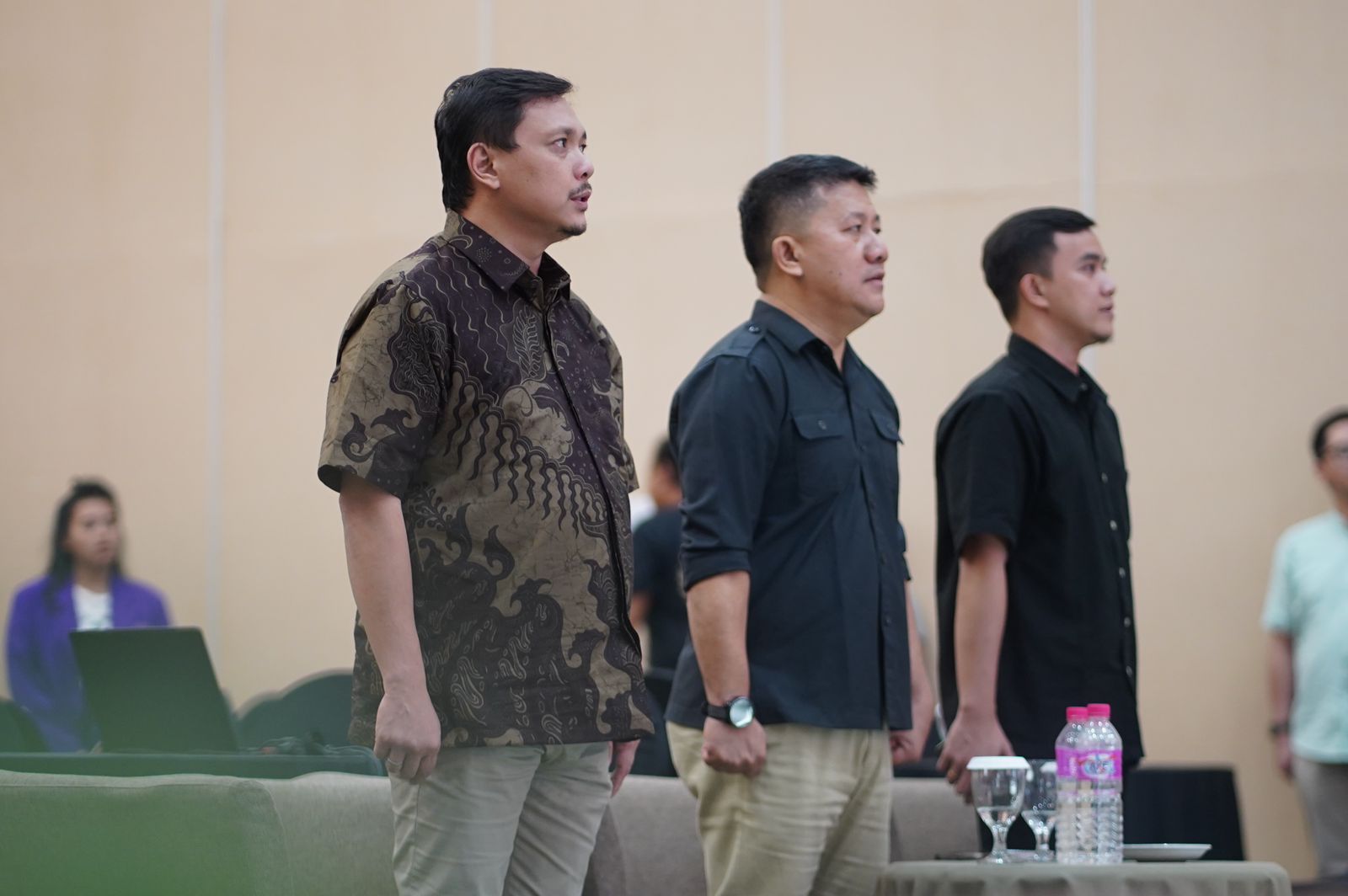 Bawaslu Sulut Gelar Rapat Evaluasi Fasilitasi Pembinaan dan Penguatan Kelembagaan Dalam Pengawasan Tahapan Pemilu 2024