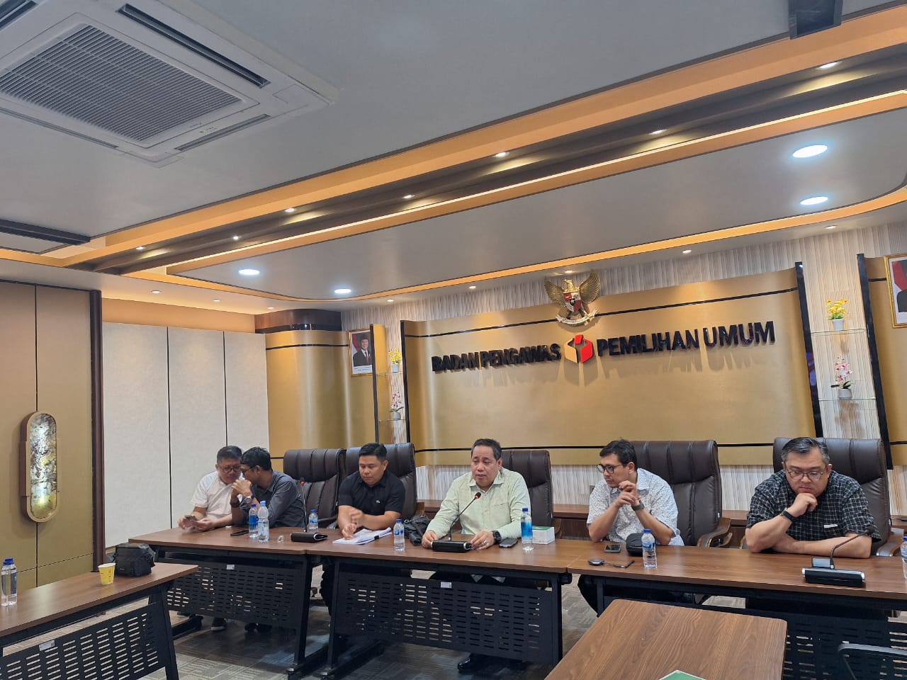 Hadiri Rapat Finalisasi PHP di Bawaslu RI, Bawaslu Sulut Pastikan Kesiapan Keterangan Tertulis di Mahkamah Konstitusi
