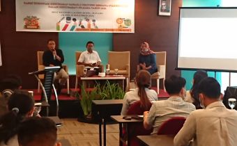 Bawaslu Provinsi Sulawesi Utara menggelar Rapat Koordinasi Kehumasan Bersama Stakeholder.