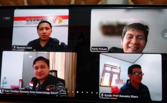 Koordiv Pengawasan dan Hubbal serta Kasek Bawaslu Pimpin Rapat Koordinasi Pelaksanaan SKPP Dasar Via Daring.