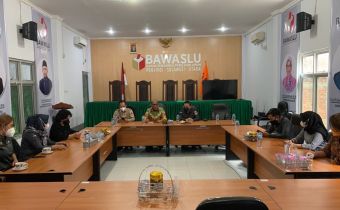Kunjungan Kerja Deputi Bidang Dukungan Administrasi Bawaslu RI
