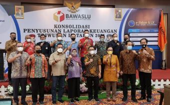 Aldrin Bersama Tim Sekretariat Bawaslu Sulut Ikuti Konsolidasi Pelaporan Keuangan Triwulan III Bawaslu di Semarang