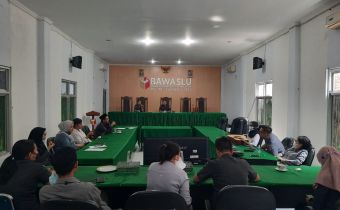 Kasek Bawaslu Sulut Pimpin Rapat Evaluasi Implementasi GERAK SIMASTER