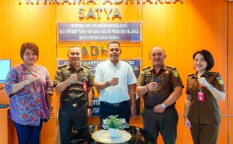 Audiensi Koordinator Divisi Penanganan Pelanggaran Bawaslu Provinsi Sulawesi Utara Mustarin Humagi terhadap lembaga yang tergabung dalam Sentra Gakkumdu