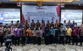 Kepala Bagian Administrasi Greity Tuturoong mengikuti kegiatan Sosialisasi Pengelolaan Kinerja Permenpan RB Nomor 6 Tahun 2022 dan Aplikasi E-Kinerja di Lingkungan Bawaslu.