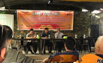 Anggota Bawaslu Sulawesi Utara Kordiv Penyelesaian Sengketa menghadiri kegiatan Rapat Fasilitasi Penyelesaian Sengketa Proses Pada Tahapan Pendaftaran dan Verifikasi Partai Politik Peserta Pemilu Tahun 2024 di CafÃ© Kopi Korot Kotamobagu.Â 