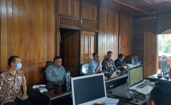 Awaluddin Umbola Melakukan  Monev di kabupaten Minahasa Utara.