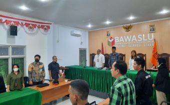 Maksimalkan penggunaan Aplikasi SIGAP Lapor, Bawaslu Sulut laksanakan Rapat dengan Bawaslu Kabupaten dan Kota 