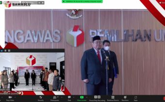 Rahmat Bagja Lantik PAW Anggota Bawaslu Kabupaten Minahasa dan Bawaslu Kota Bitung sisa masa bakti 2018-2023 secara DaringÂ 