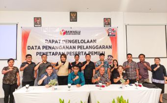 Zulkifli Densi Buka Rapat Pengelolaan Penanganan Pelanggaran Penetapan Peserta Pemilu