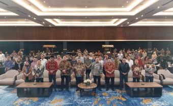 Jaga Silaturahim Bawaslu Provinsi Sulawesi Utara Menggelar Acara Halal Bi Halal.   