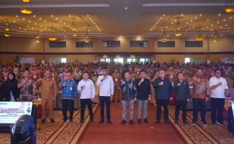 Hadirkan 1.507 Kepala Desa, Bawaslu Sulut Dorong Ikrar Netralitas Dalam Pemilihan Serentak 2024 di Sulawesi Utara 