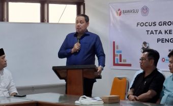 Bersama Fisip Unsrat Manado, Bawaslu Gelar FGD Bahas Tata Kelola Organisasi Pengawas Pemilu
